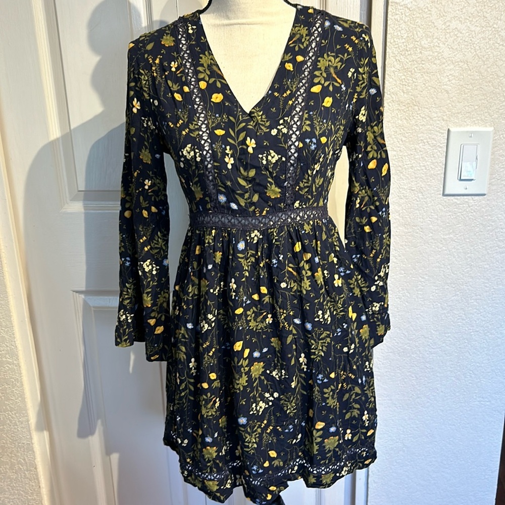 Earthbound Trading Co Navy Floral Dress